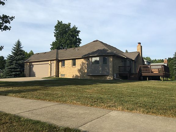 4th image of 633 Oakland Dr