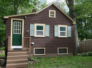 33 Woodlawn Ave, Kittery, ME 03904