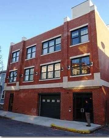 2nd image of 591 E 3rd St Unit 2