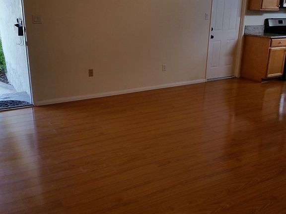 4th image of 4901 Mount Harris Dr