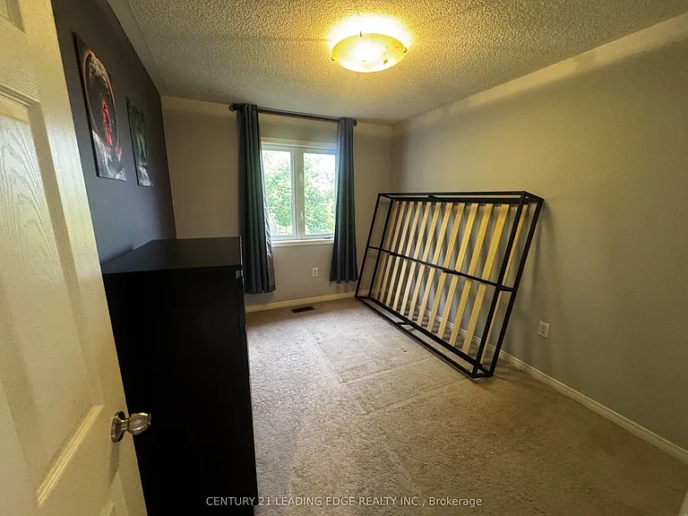 13 Prince William Dr #UPPER — Photo 18