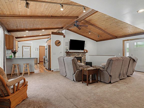 4th image of 10836 Stadium Dr