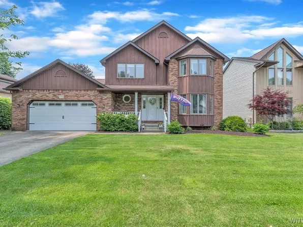 176 Dimatteo Dr, North Tonawanda, NY 14120