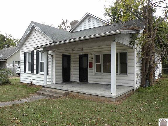 2nd image of 415 Hopkinsville St