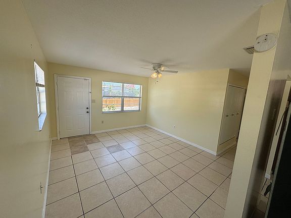 4th image of 2415 Sadler Ln