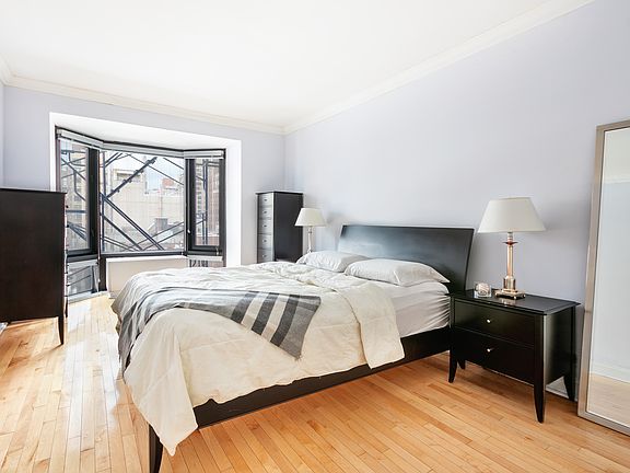 5th image of 150 E 85th St APT 9G