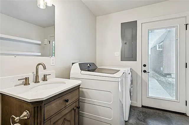 426 Lafitte St — Photo 18