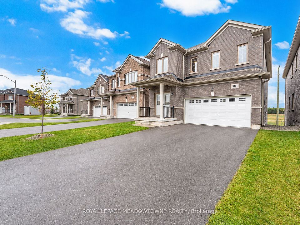 1st image of 301 Ridley Cres