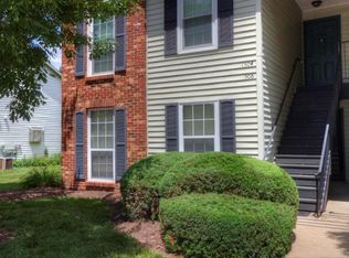 1506 Surrey Ln, Saint Peters, MO 63304