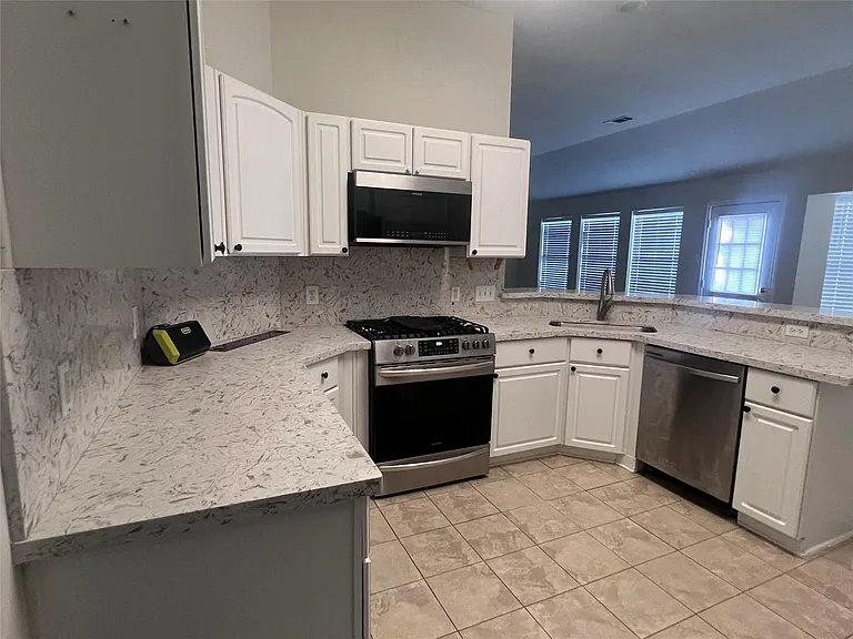 14406 Cypress Falls Dr — Photo 4