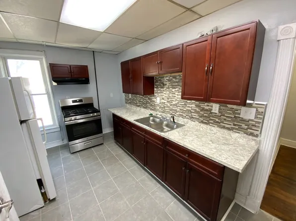 263 Division St, 263 Division St #3, Amsterdam, NY 12010