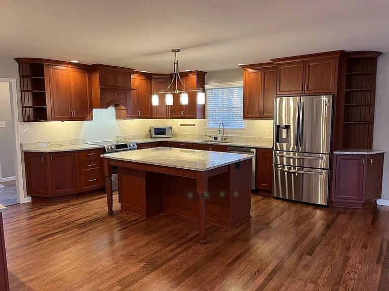 445 Herald Harbor Rd — Photo 2