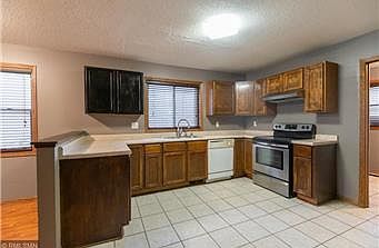 4th image of 309 Aurora Ave