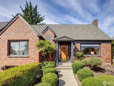 3211 10th Avenue W, Seattle, WA, 98119