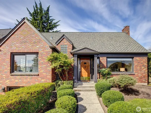 3211 10th Avenue W, Seattle, WA 98119