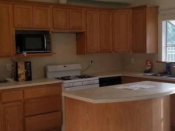 4th image of 1121 E Cedarbrook St