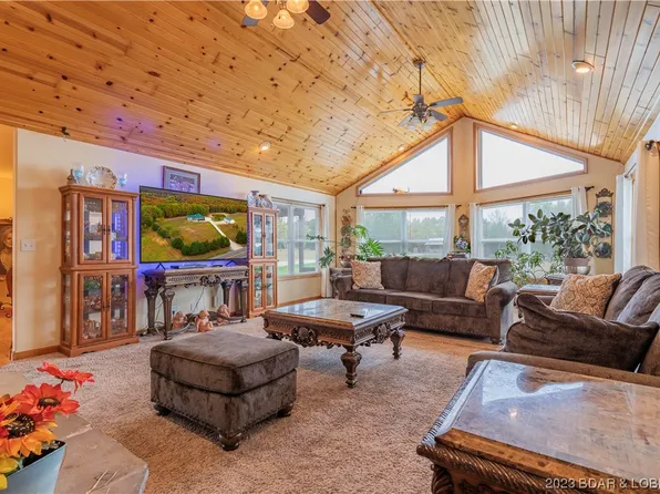 1685 Highway 42, Brumley, MO 65017