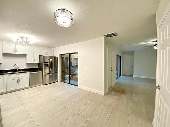 3rd image of 2413 24th Ln #2413