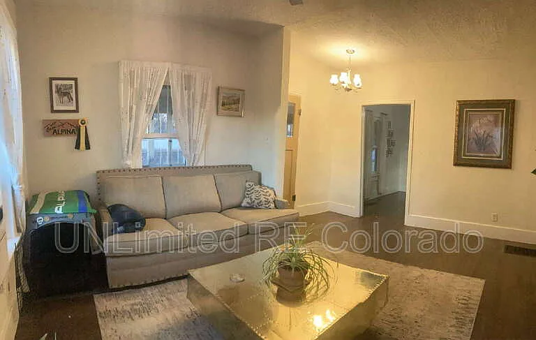 410 Comanche St — Photo 9