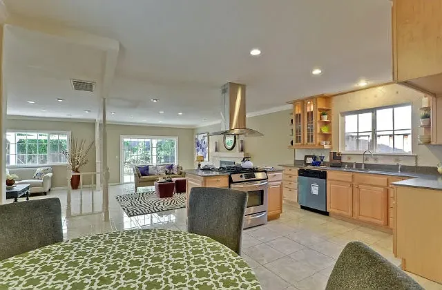 1034 Wallace Dr — Photo 9
