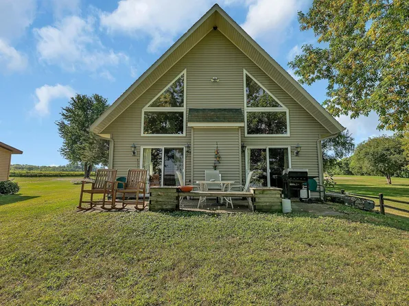 20474 Eden Lake Rd, Eden Valley, MN 55329