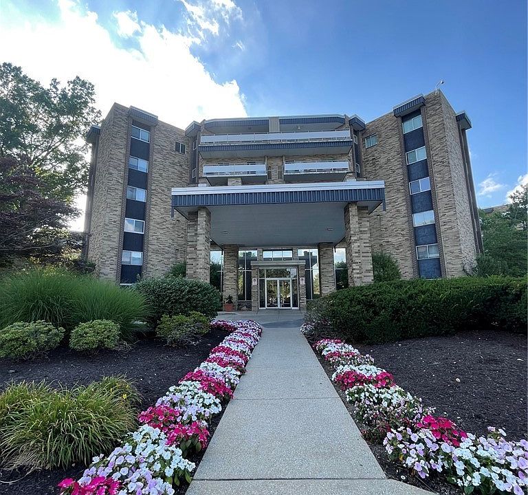 1st image of 2112 Acacia Park Dr APT 323