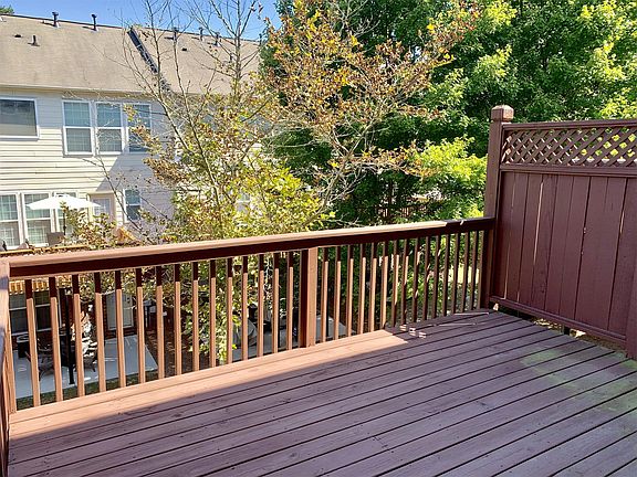4th image of 1707 Wehunt Ln SE #1