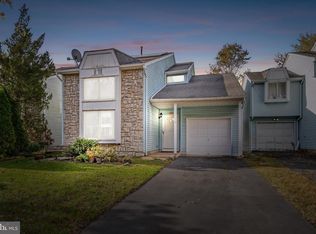 75 Winchester Dr, East Windsor, NJ 08520