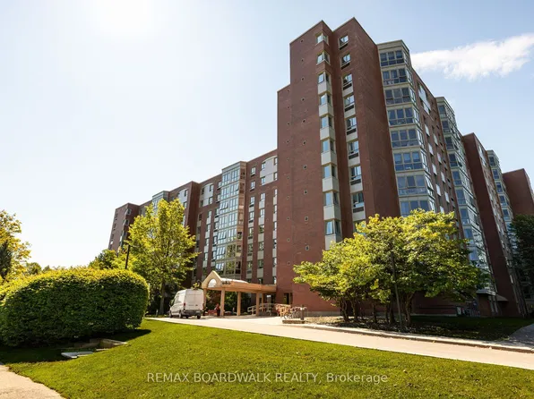960 Teron Rd #507, Ottawa, ON K2K 2B6