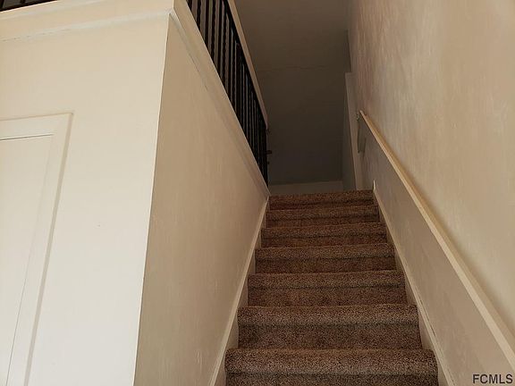 2nd image of 12 Surrey Ct