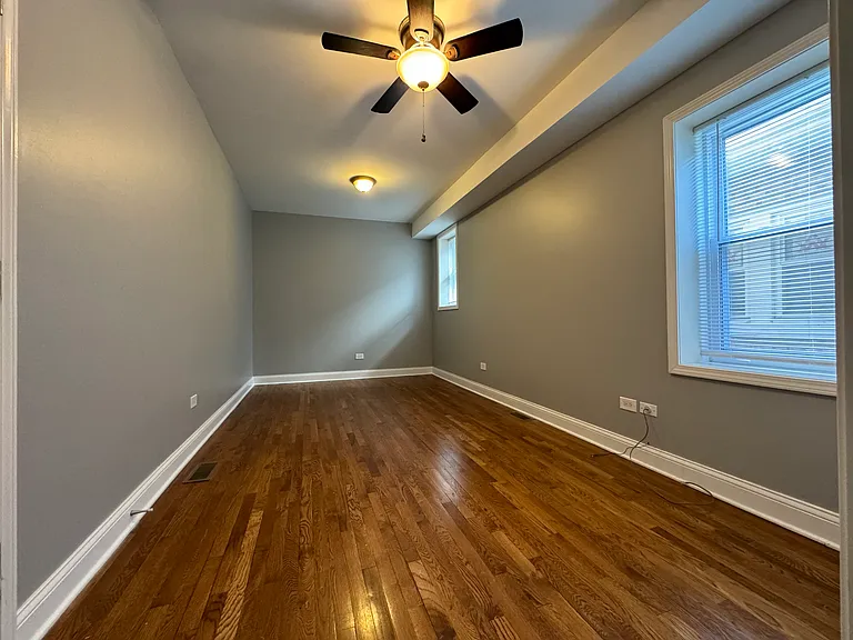 5141 W Barry Ave #2 — Photo 3