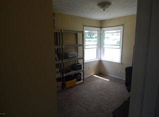 2001 36th St SW, Wyoming, MI 49519