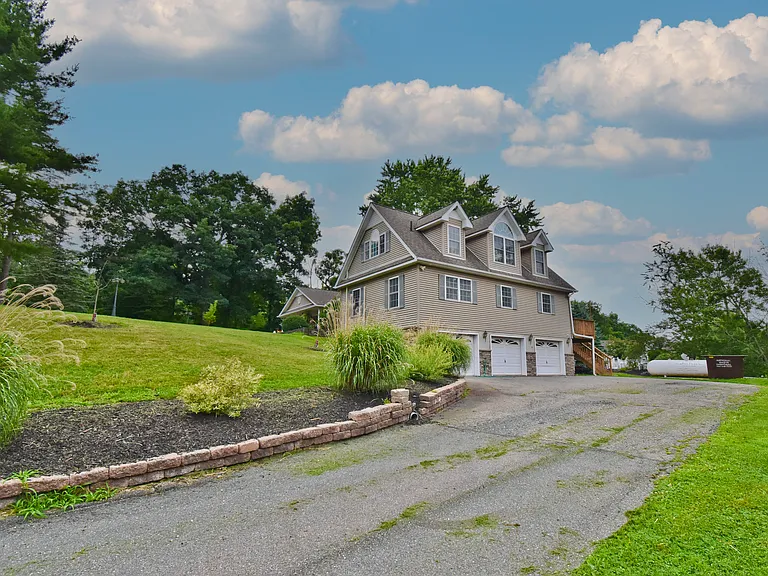 602 Fish Hill Rd — Photo 25