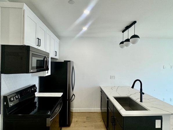 144 Old Colony Ave Unit 302