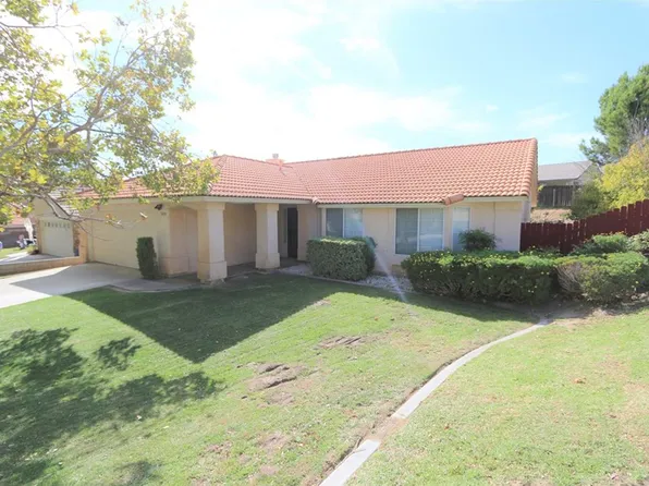 5694 N Carleton St, San Bernardino, CA 92407