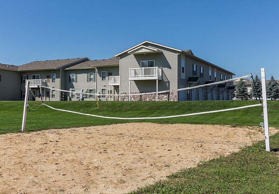 Fieldstone Apartments 6020 W Fieldstone Hills Dr SE Caledonia, MI