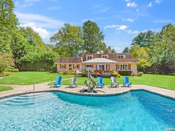 30 Glenby Lane, Brookville, NY 11545