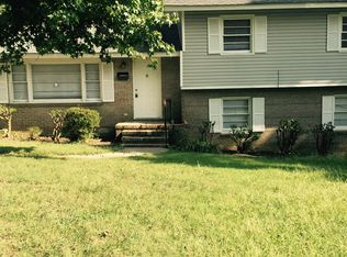 826 Squirrel Hill Rd, Charlotte, NC 28213