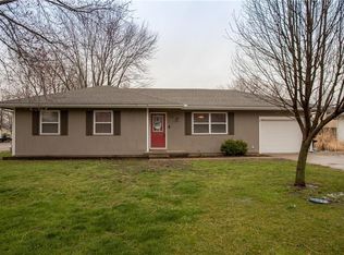 105 Sharon Ln, Garden City, MO 64747