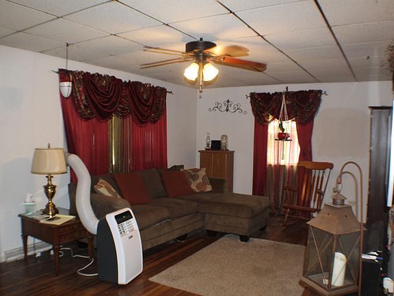 5th image of 738 Berkley Dr