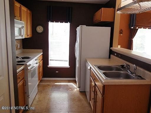 5th image of 7428 Palm Hills Dr