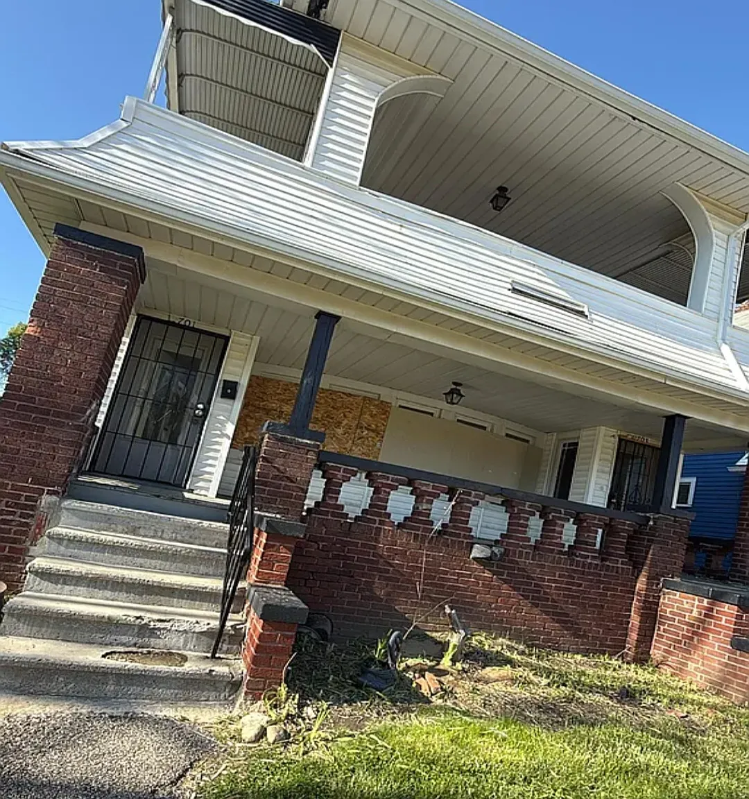 11701 Fairport Ave — Photo 1