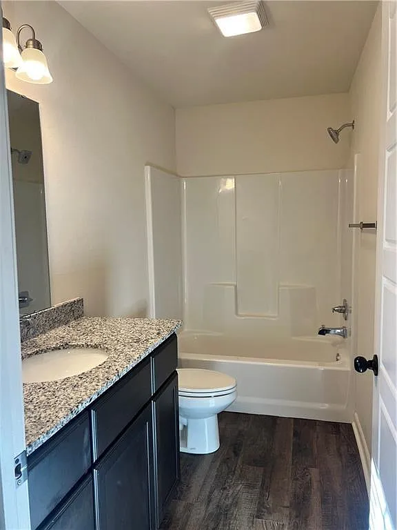 824 South Parrot Lane - 1 — Photo 4
