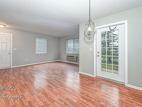5th image of 1015 Silverstone Dr