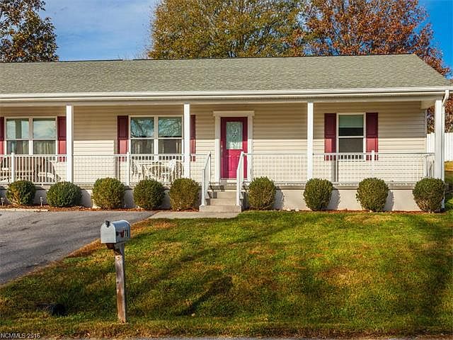 1st image of 77B E Meadow Ln