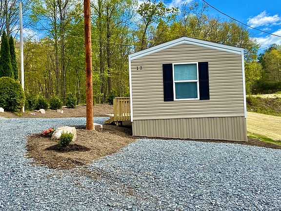 Beautifully landscaped and plenty of parking!