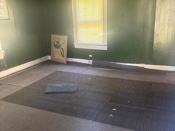 5th image of 4735 W Main St