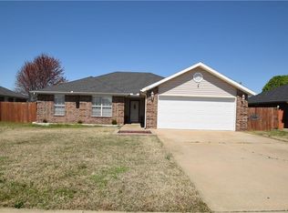 2316 16th St, Bentonville, AR 72713