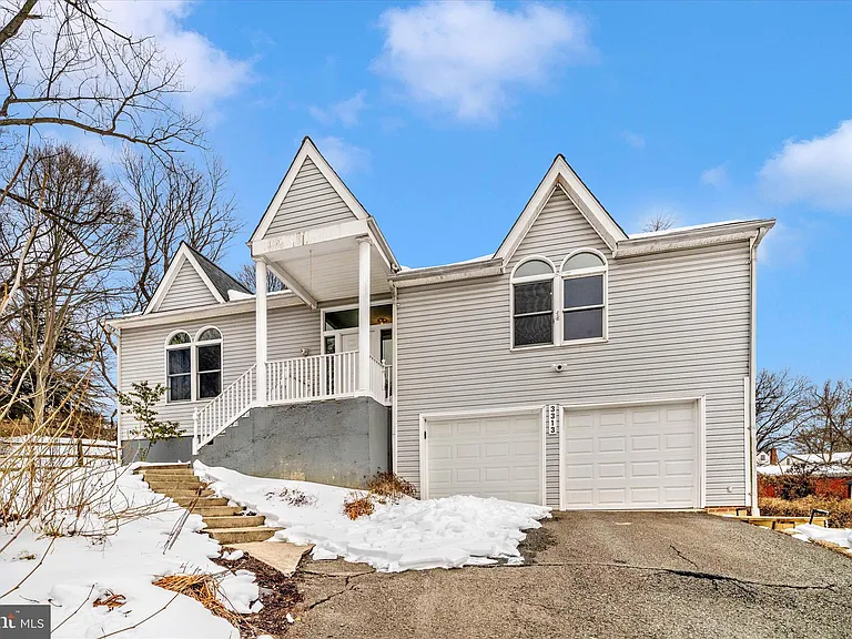 3313 Moline Rd — Photo 1