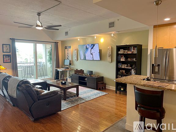 2nd image of 1002 Channelside Dr #2B